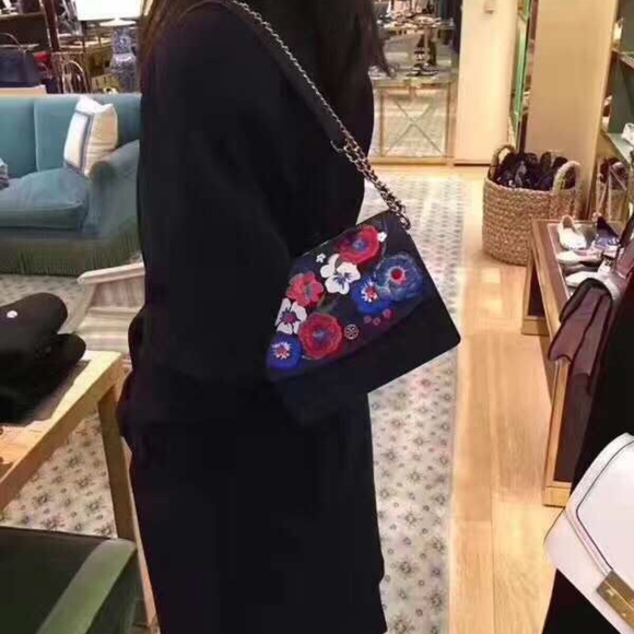 NWT Tory Burch Parker Flower Embroidered Leather Shoulder/crossbody Bag - Picture 6 of 7